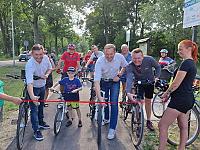 W gminie Białogard, w obecności wicemarszałka województwa Tomasza Sobieraja, uroczyście otwarto nową ścieżkę rowerową