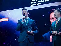 Marszałek Olgierd Geblewicz odbiera statuetkę Regio Stars