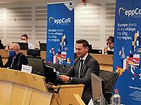 Marszałek Olgierd Geblewicz w grupie monitorującej podział funduszy spójności UE