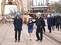 Marszałek Geblewicz obserwuje budowę sekcji promu w firmie Finomar. Marszałek Geblewicz obserwuje budowę sekcji promu w firmie Finomar.