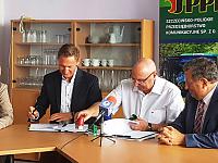 Podpisanie umowy na przebudowę DW nr 114