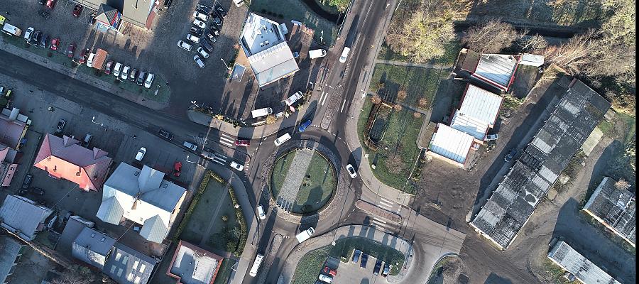 Przebudowa dróg w Choszcznie, którą zakończono w grudniu 2019 roku przede wszystkim wpłynęła na poprawę bezpieczeństwa. Fot. Foto:ARS DRON SYSTEM