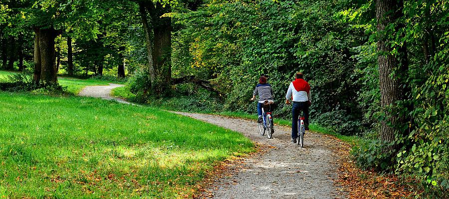 Z Połczyna-Zdrój do Grzmiącej na rowerze. Nowa ścieżka dla cyklistów za unijne fundusze Z Połczyna-Zdrój do Grzmiącej na rowerze. Nowa ścieżka dla cyklistów za unijne fundusze