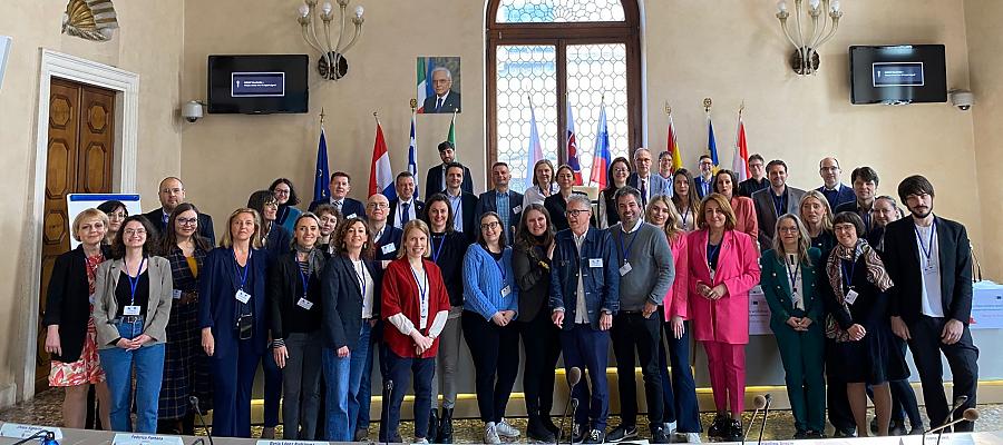 uczestnicy warsztatów dotyczących Strategii Zrównoważonego Rozwoju Miast w Vicenza Włochy w dniach 18-19 kwietnia 2023 roku