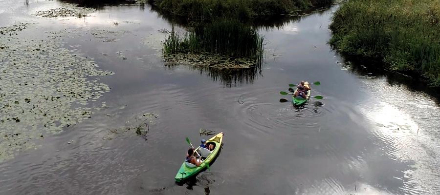 Na zdjęciu: Kajaki na rzece Drawie