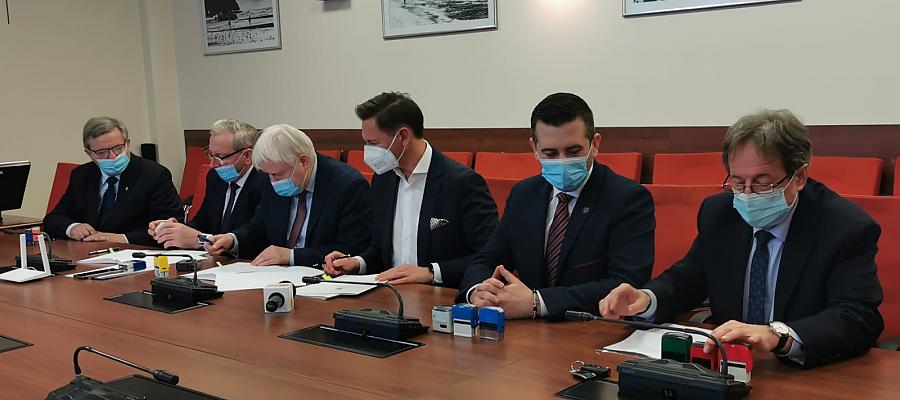 14 lutego 2022 r. podpisanie listu intencyjnego w Rewalu. Spotkanie z udziałem marszałka Olgierda Geblewicza.