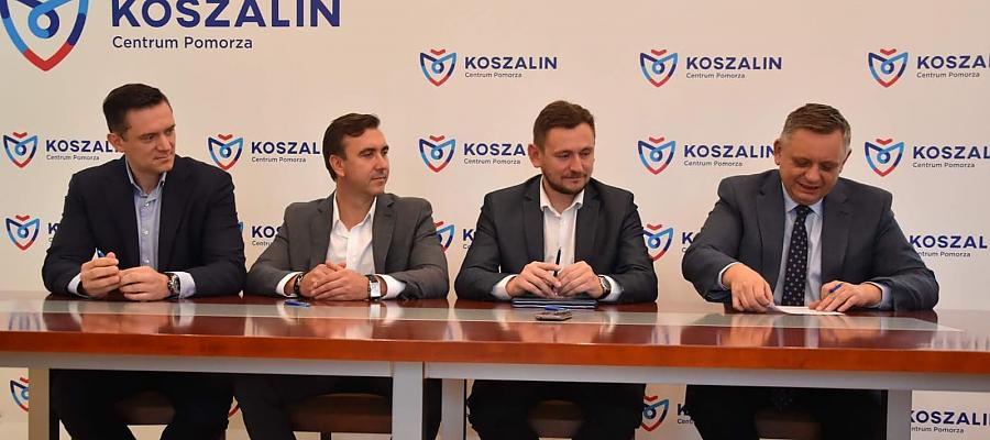 Koszalińska firma specjalizująca się w produkcji drzwi i okien pozyskała ponad 650 tys. zł dofinansowania z Regionalnego Programu Operacyjnego na unowocześnienie linii produkcyjnej