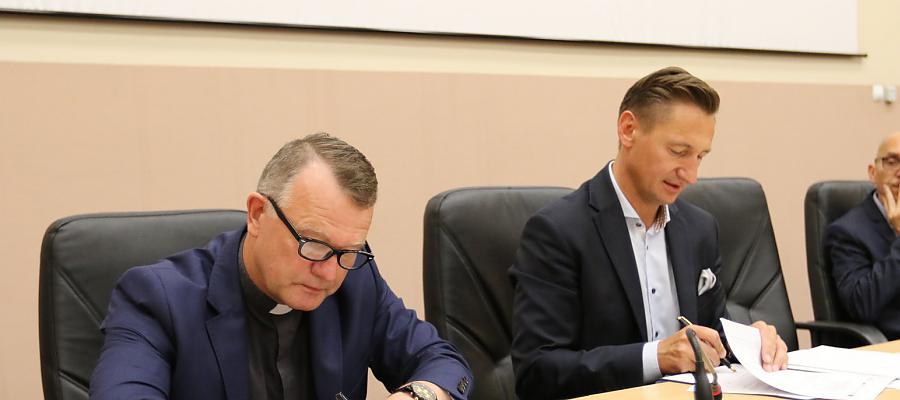 Ekologiczne standardy w kościele w Załomiu Ekologiczne standardy w kościele w Załomiu